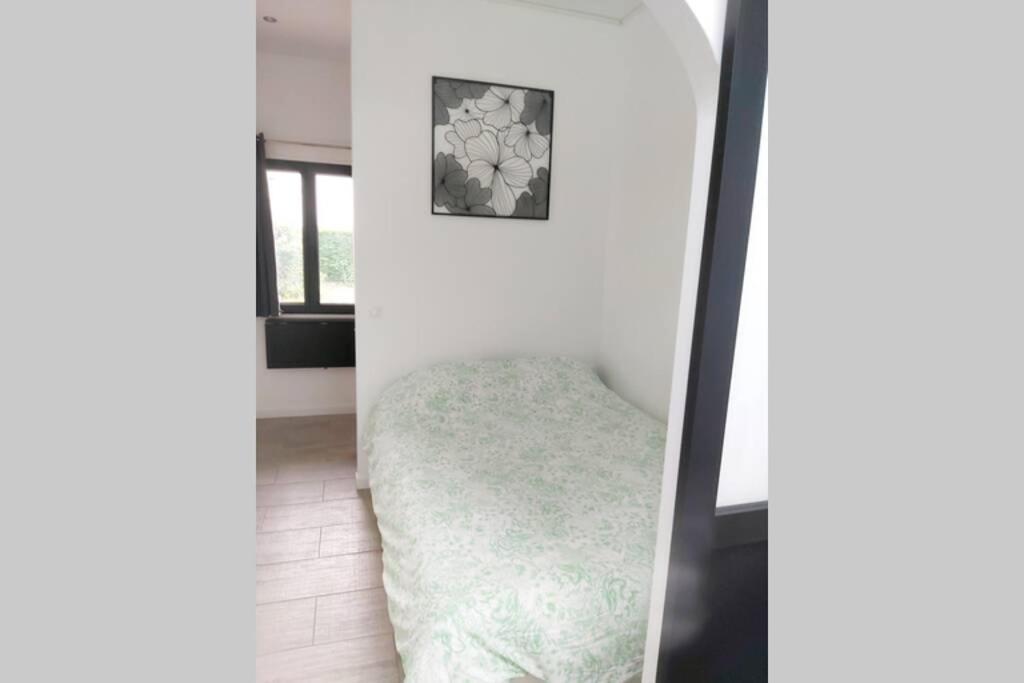 Superbe Studio 15 M²,Proche Disney, Asterix, Cdg Apartment Gressy Екстериор снимка