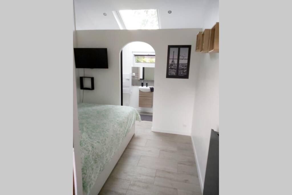 Superbe Studio 15 M²,Proche Disney, Asterix, Cdg Apartment Gressy Екстериор снимка